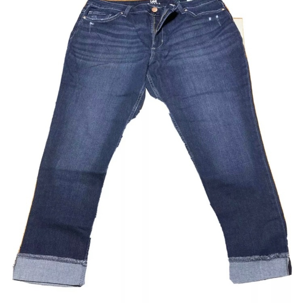 Lee riders women’s jeans 18M indigo, New with Tags